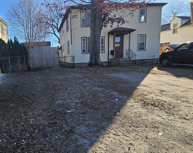 Building Photo - 123 Scott St