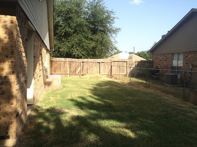 Building Photo - 3617CH