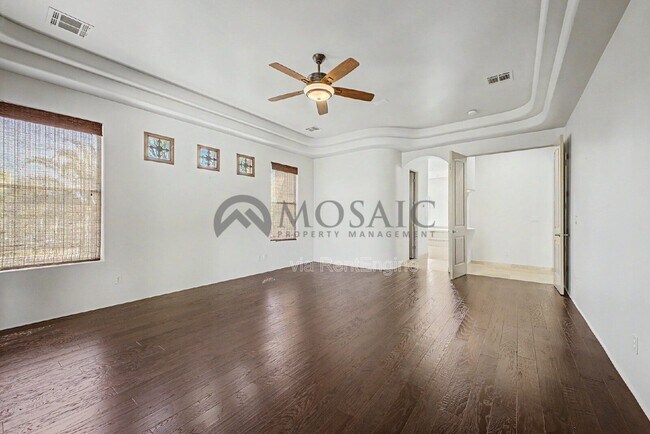 Building Photo - 14006 E Mark Ln