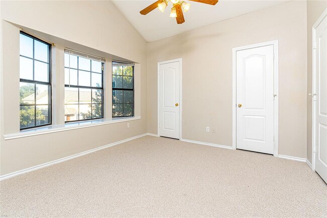 Building Photo - 11901 Swearingen Dr