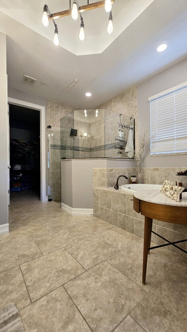 Building Photo - 14564 Tuscany Pointe Trl