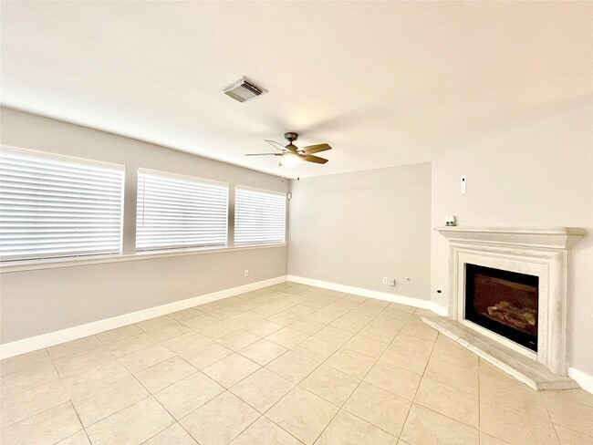 Building Photo - 1511 Nichole Woods Dr