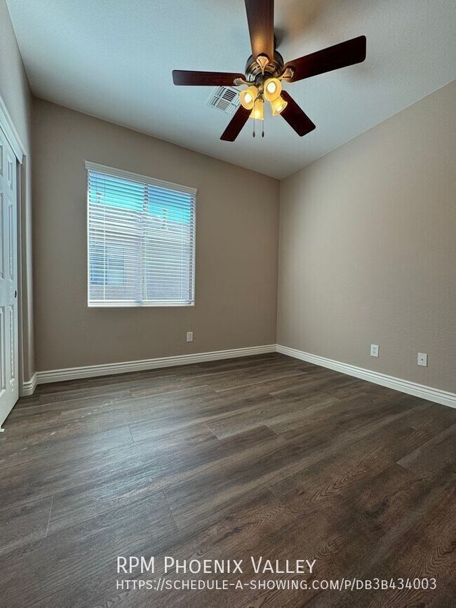 Building Photo - 1742 W Owens Way