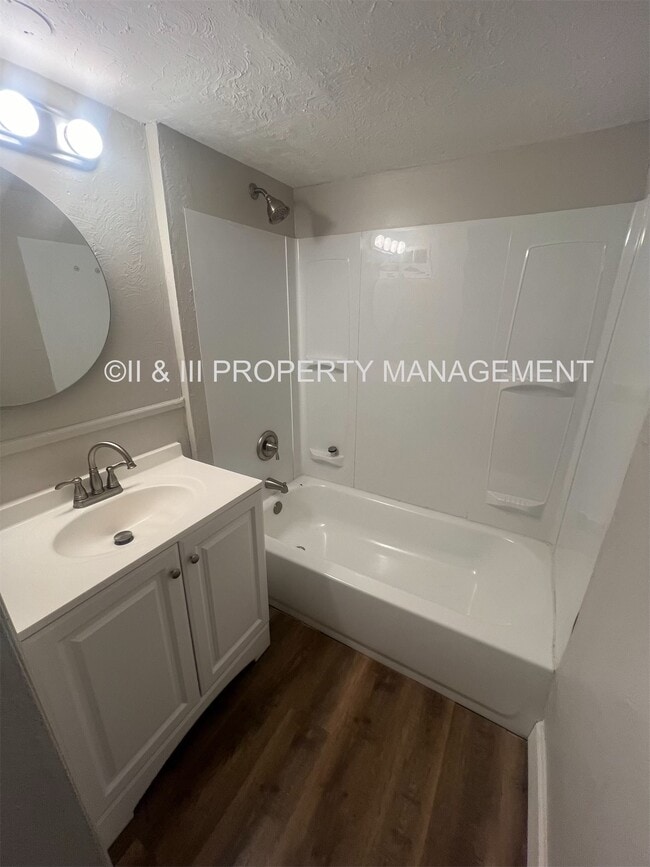 Building Photo - 215-217 W 37th St