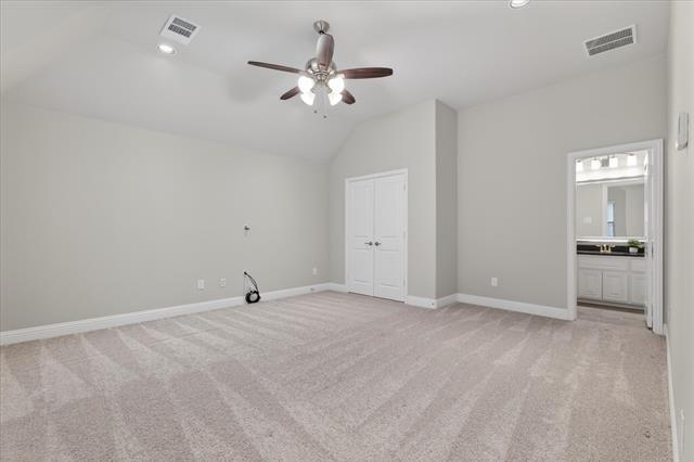 Building Photo - 452 Balmora Way