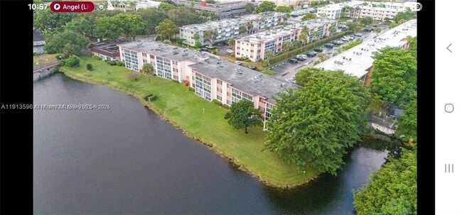 Building Photo - 1080 Del Lago Cir