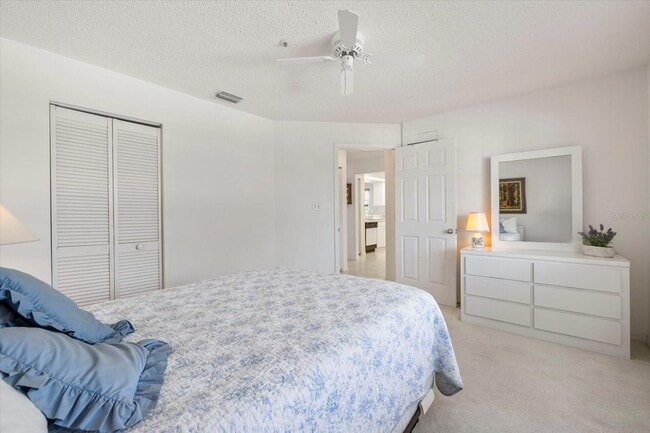 Building Photo - 841 Waterside Dr