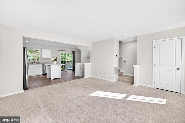Building Photo - 6364 Pebblebrook Dr