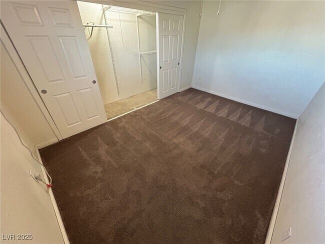 Building Photo - 113 Cedar St