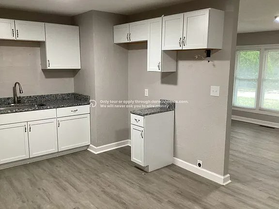 Building Photo - 4806 E 45th St