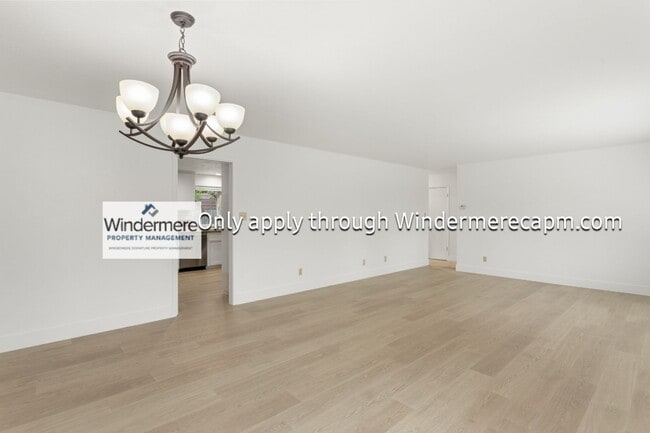 Building Photo - Fabulous Fair Oaks Home Available Now!