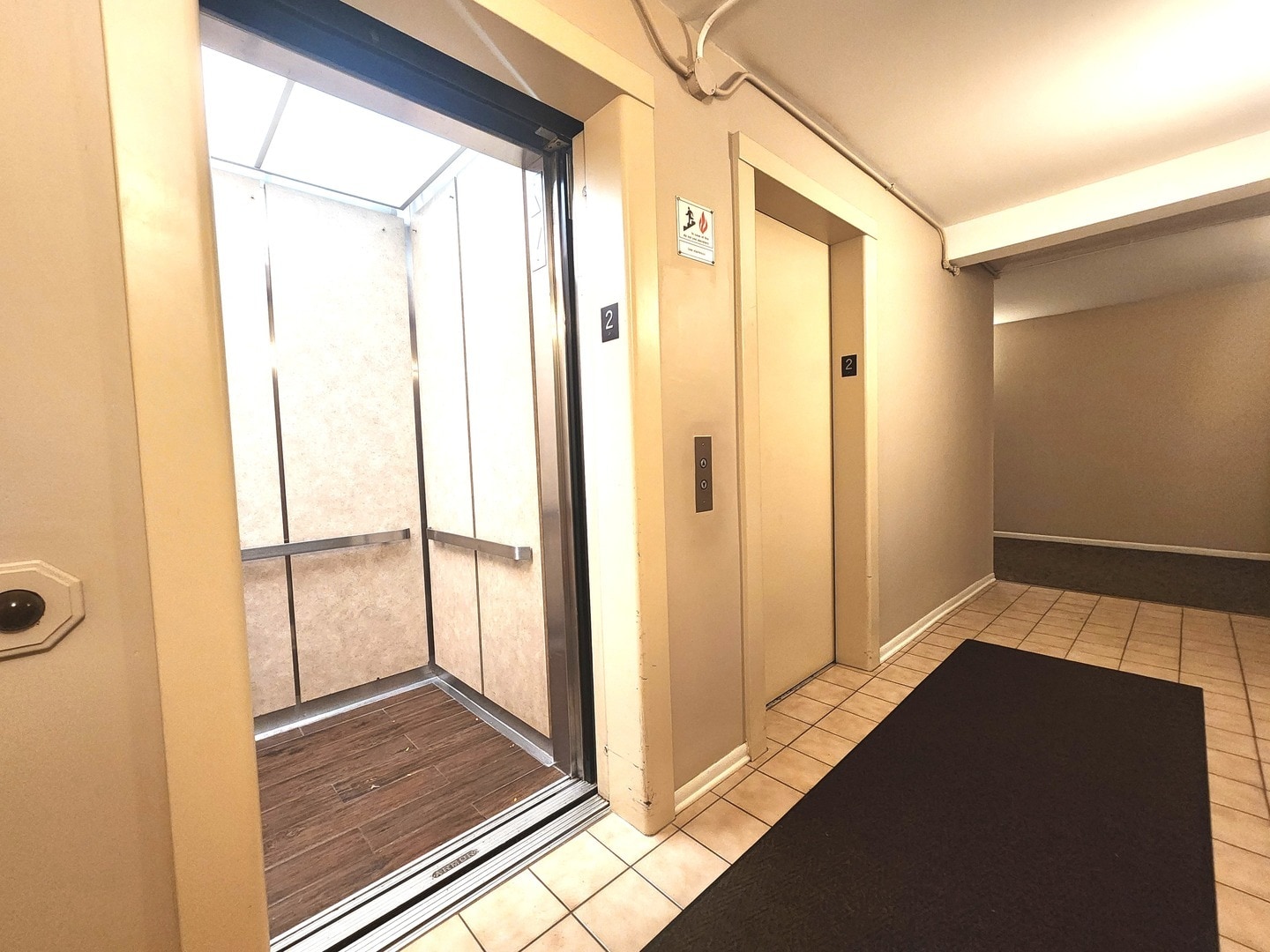 Building Photo - 9009 Golf Rd
