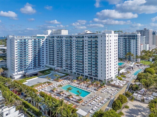 Building Photo - 2301 Collins Ave