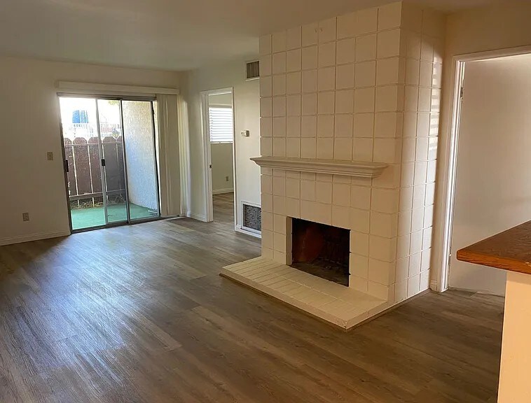 Building Photo - 23647 Golden Springs Dr