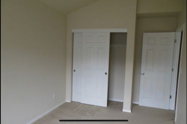 Building Photo - 3205 NW Foxtail Pl
