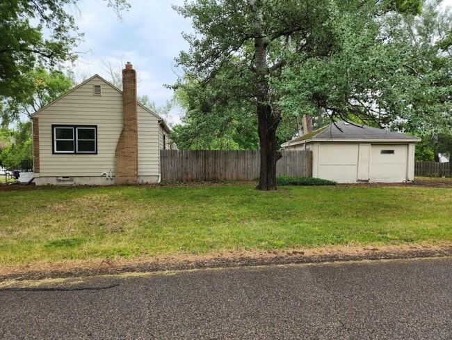 Building Photo - 35149 Pardo St