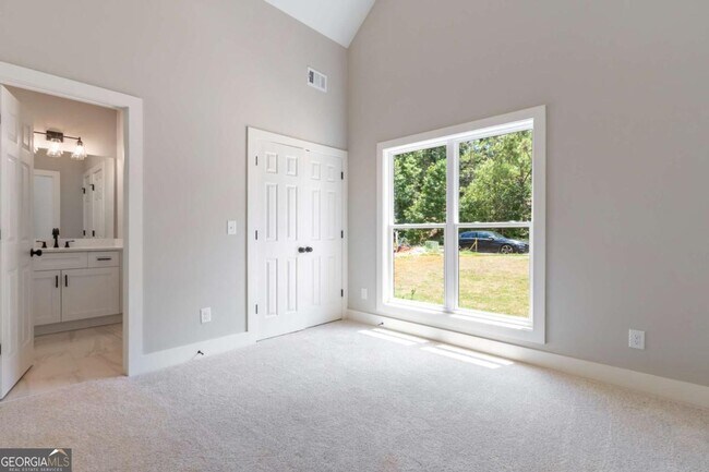 Building Photo - 380 Ansley Dr