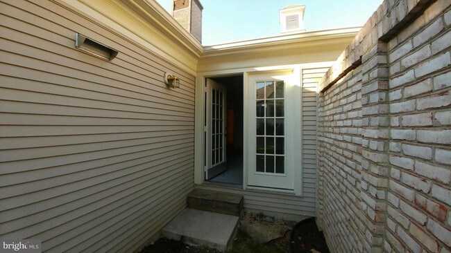 Building Photo - 2451 Bear Den Rd