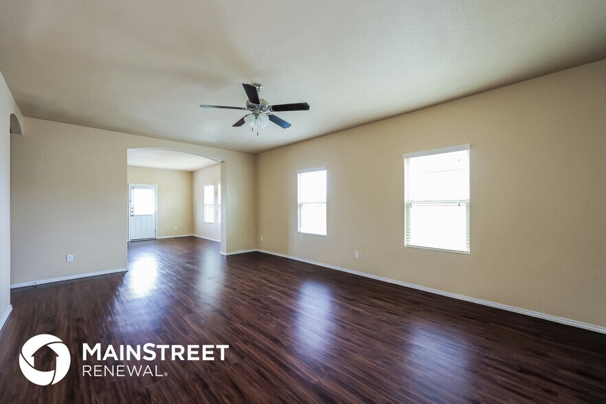 Building Photo - 3607 Azalea Bend