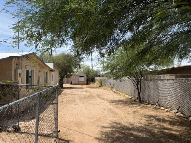 Building Photo - 5144 S 11th Ave