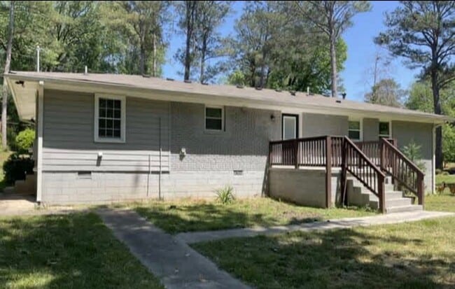 Building Photo - 3068 Rollingwood Ln SE
