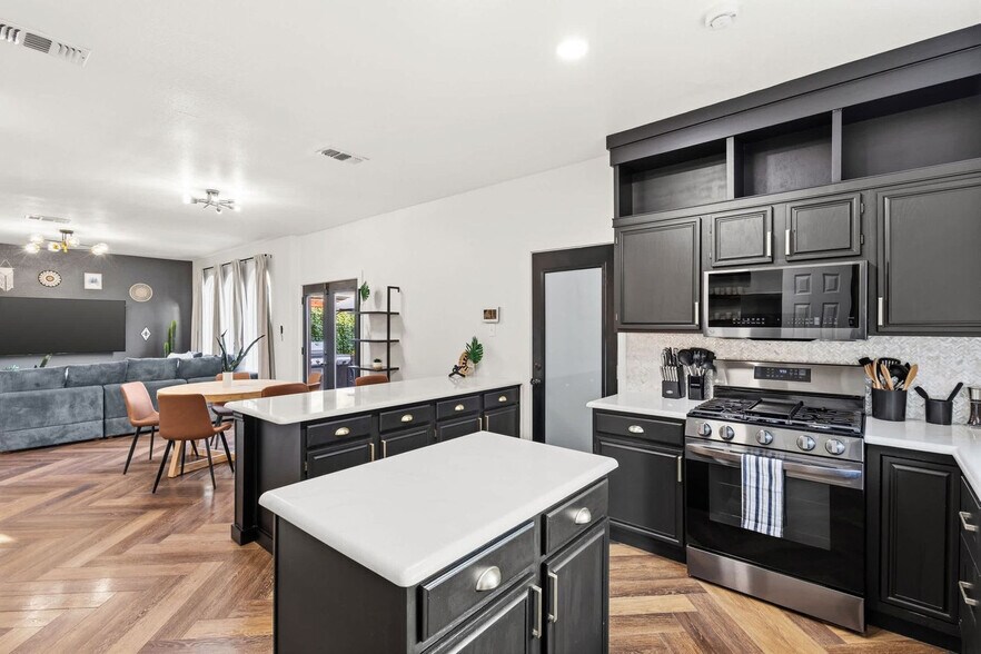 Building Photo - 3508 Misty Meadow Dr