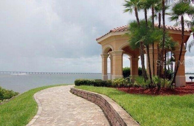Building Photo - 2705 Via Murano