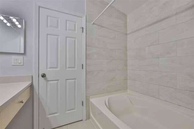 Building Photo - 11345 Coconut Island Dr