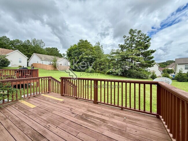 Building Photo - 7005 Tyner Rd