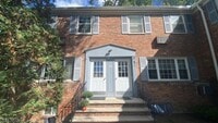 Building Photo - 28 Wedgewood Dr