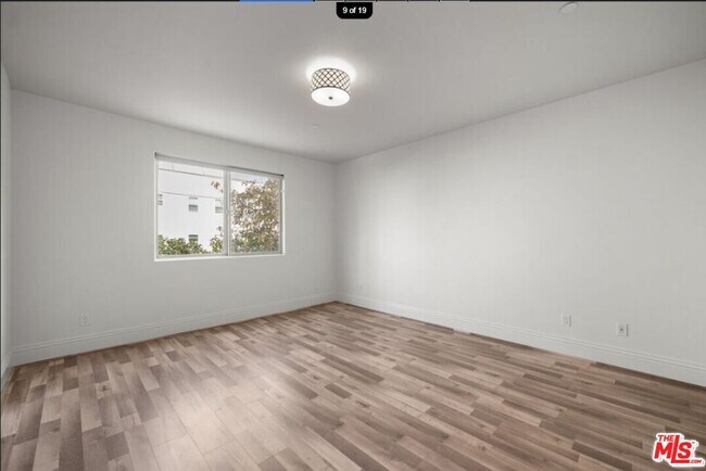 Building Photo - 147 N Berendo St