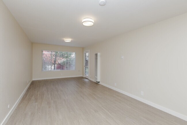 Building Photo - 630 Mariposa