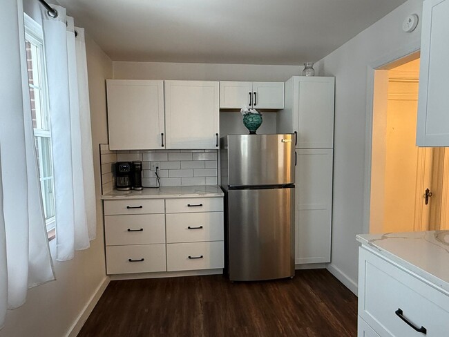 Building Photo - Sewickley - Just Reduced!