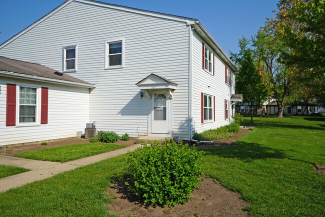 Primary Photo - 223 Harvest Ct