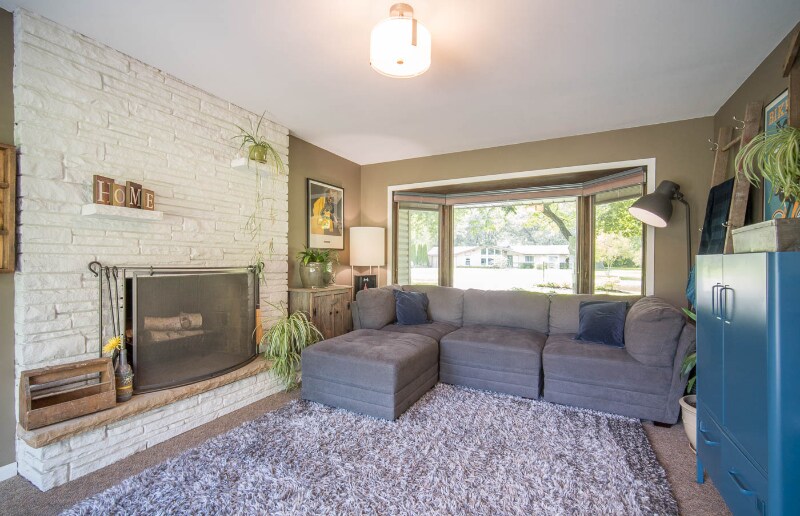 Building Photo - 10254 N Sunnycrest Dr