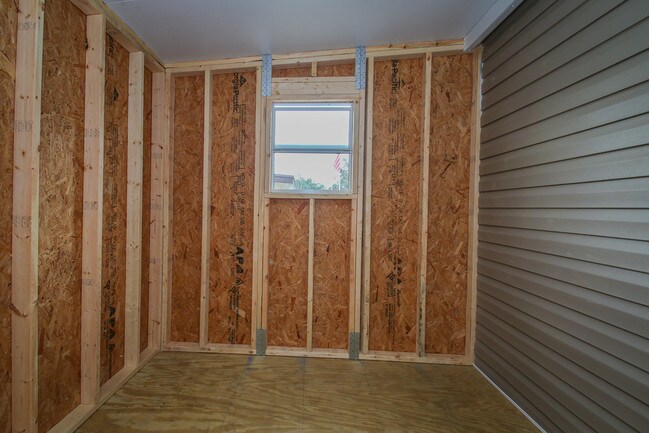 Building Photo - 6991 Fort King Rd