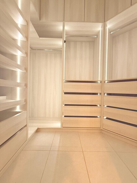 Building Photo - 8001 NW 41st St