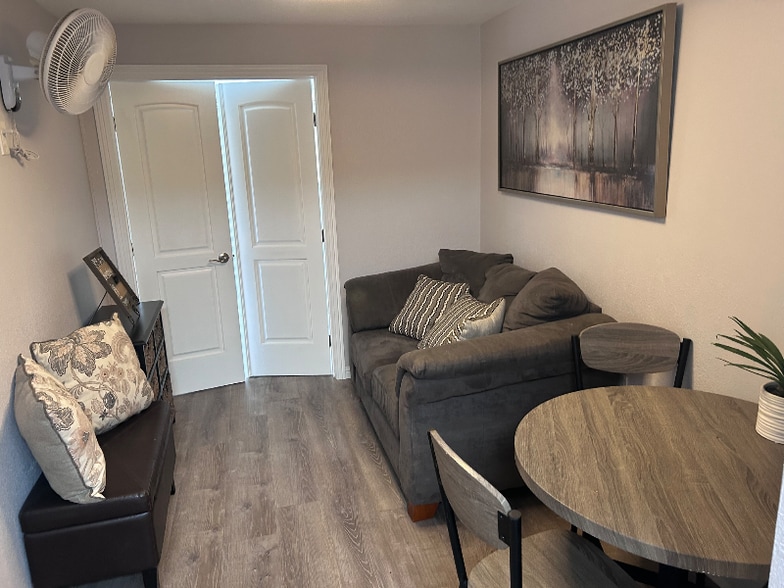 Primary Photo - 9312 Dempster Dr