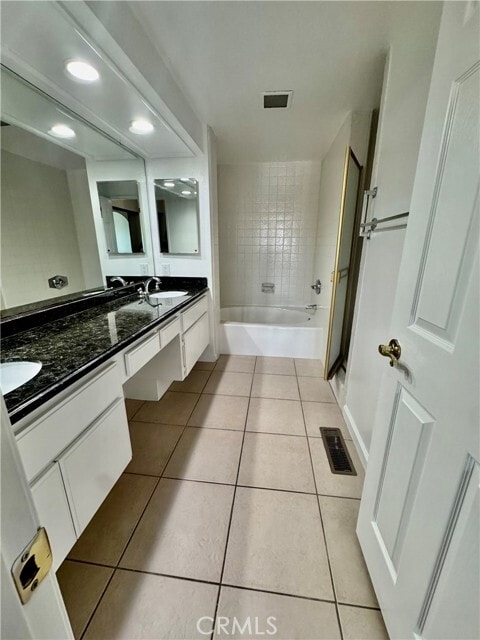 Building Photo - 22342 Estallens