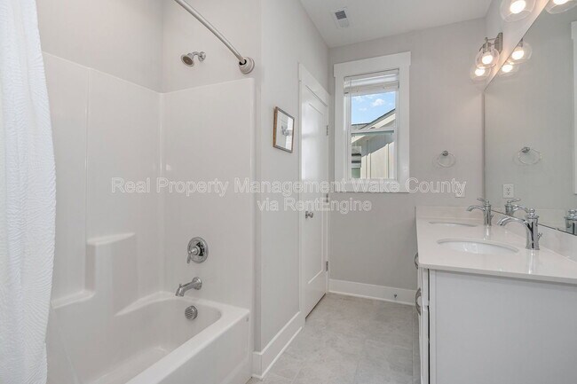 Building Photo - 45 Millennium Dr