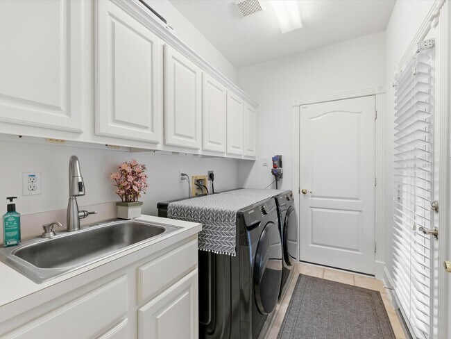 Building Photo - 1523 Baldridge Ln