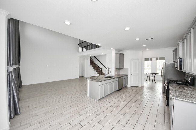 Building Photo - 3007 Velda May Dr