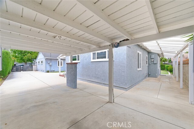 Building Photo - 6268 N Muscatel Ave