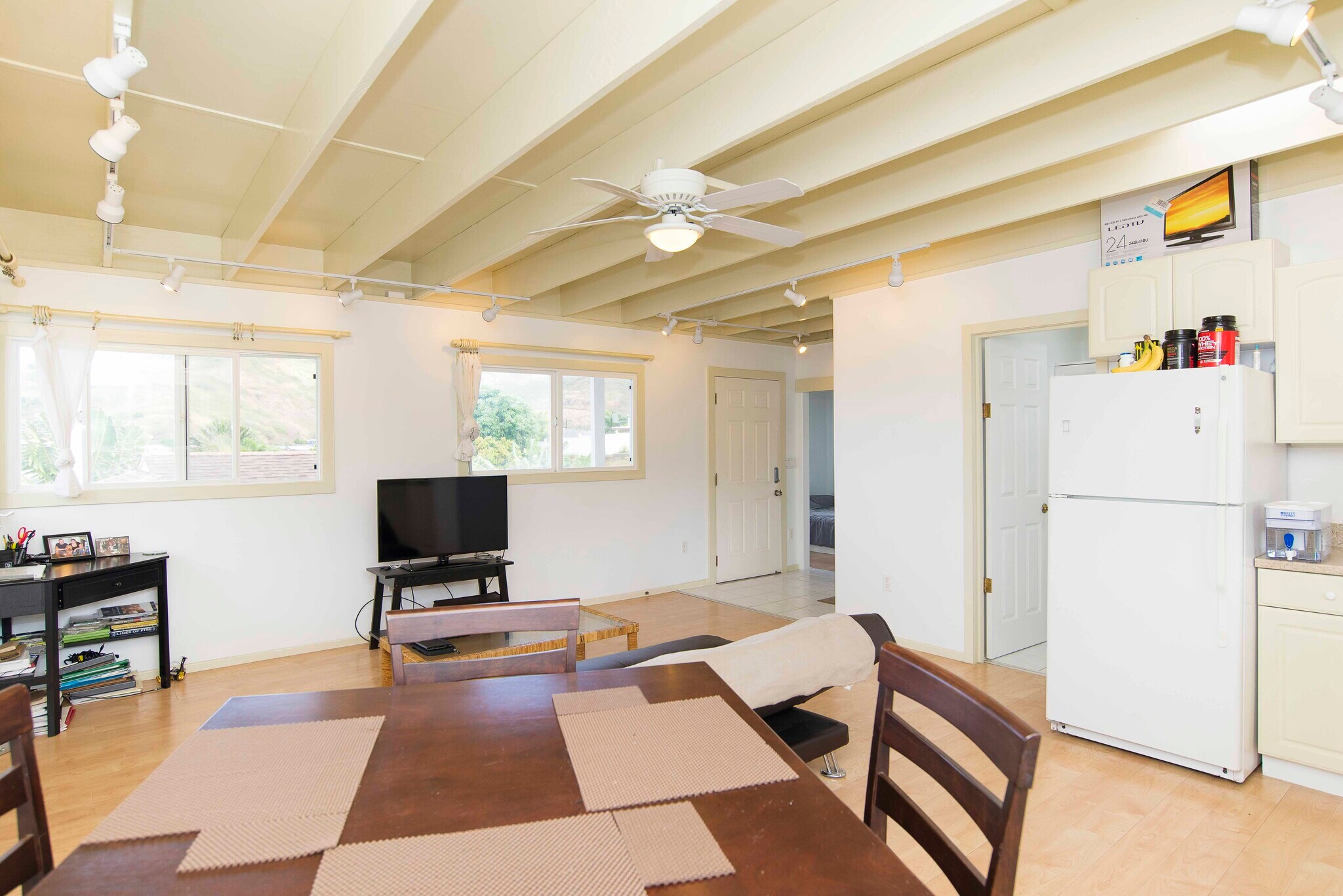 Building Photo - 1153 Kina St