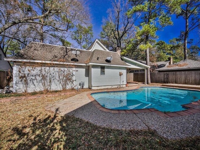 Building Photo - 10519 Laneview Dr