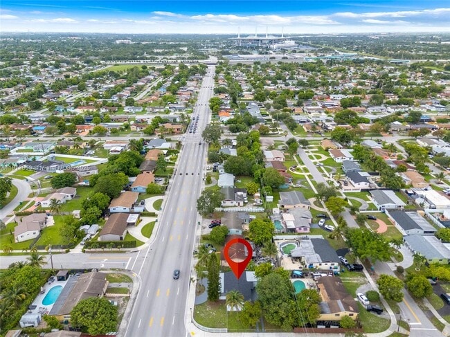 Building Photo - 1041 NW 199th St