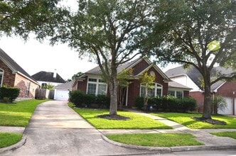 Building Photo - 4810 Claridge Park Ln