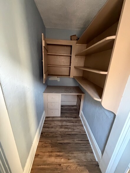 Building Photo - 269 Sargeant St