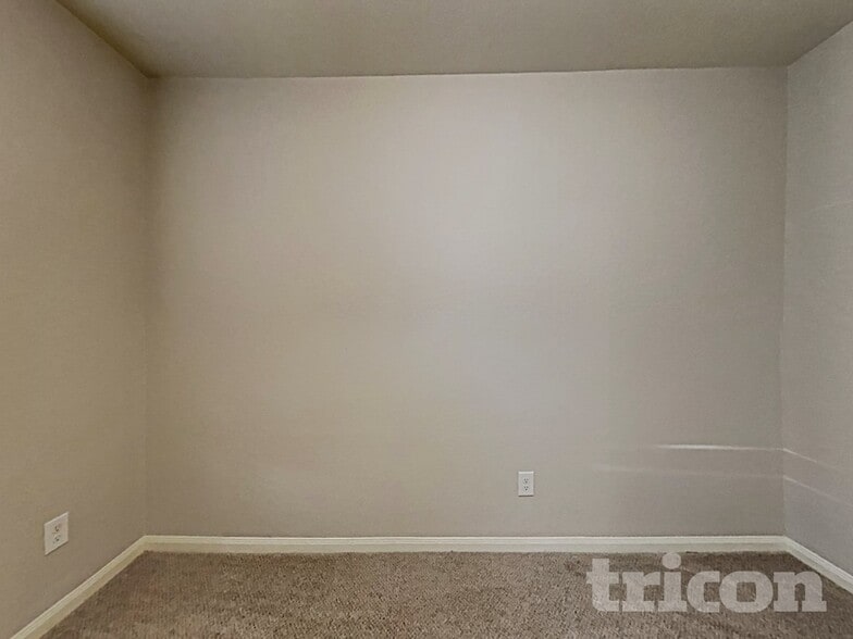 Building Photo - 7007 Capeshaw