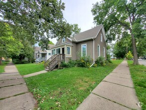 Building Photo - 4 BR with 2 FULL BA - Single Family Home i...